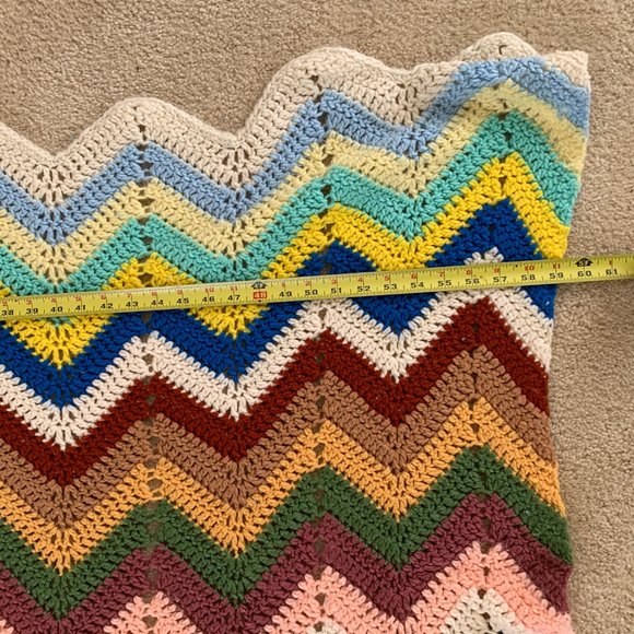 HANDMADE  multicolor "Everyone Included" afghan crochet blanket, zig zag pattern - Picture 6 of 13